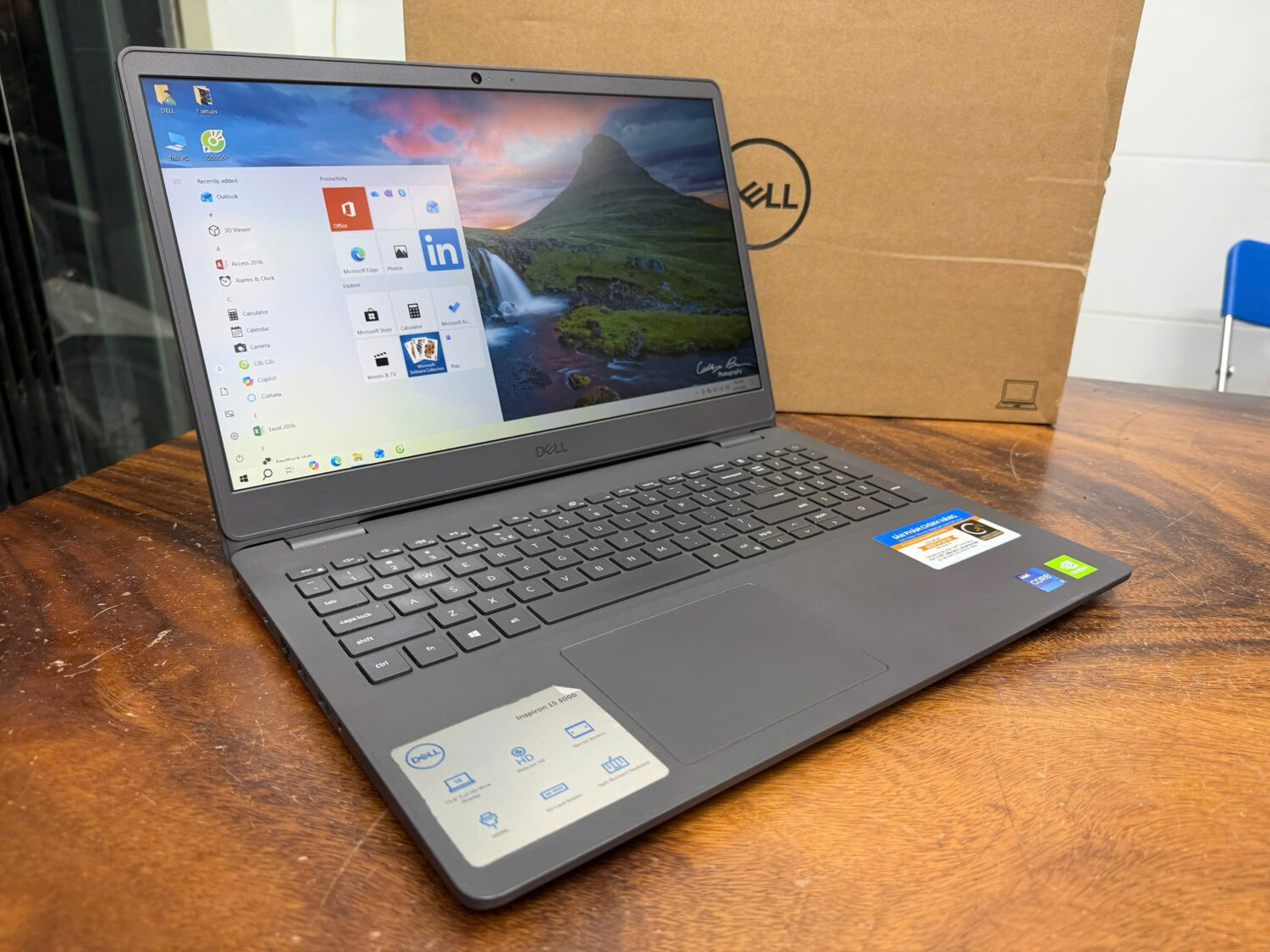 Dell Inspiron 3501 (4)