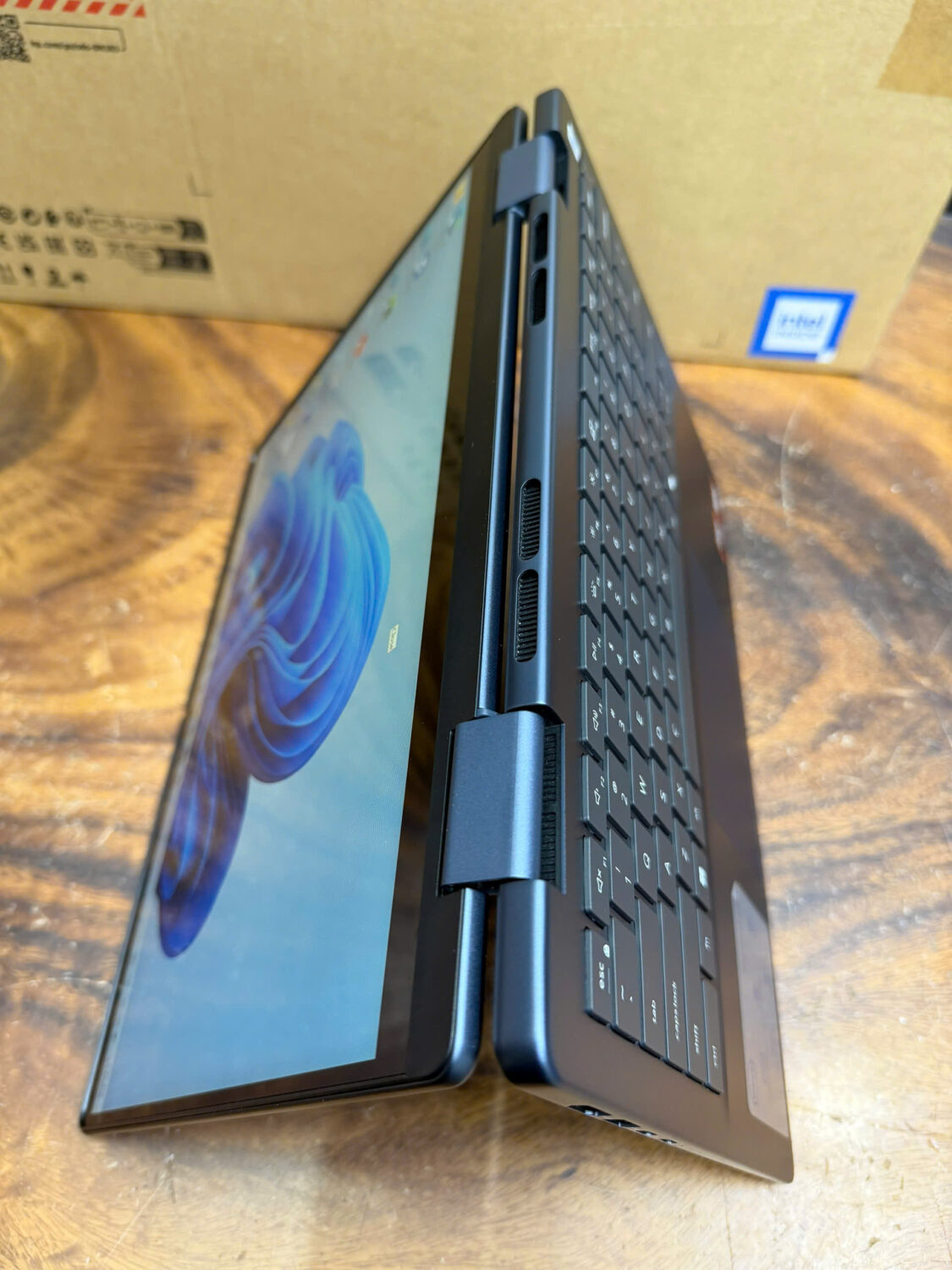 Dell Inspiron 7445 Ryzen 7 (7)