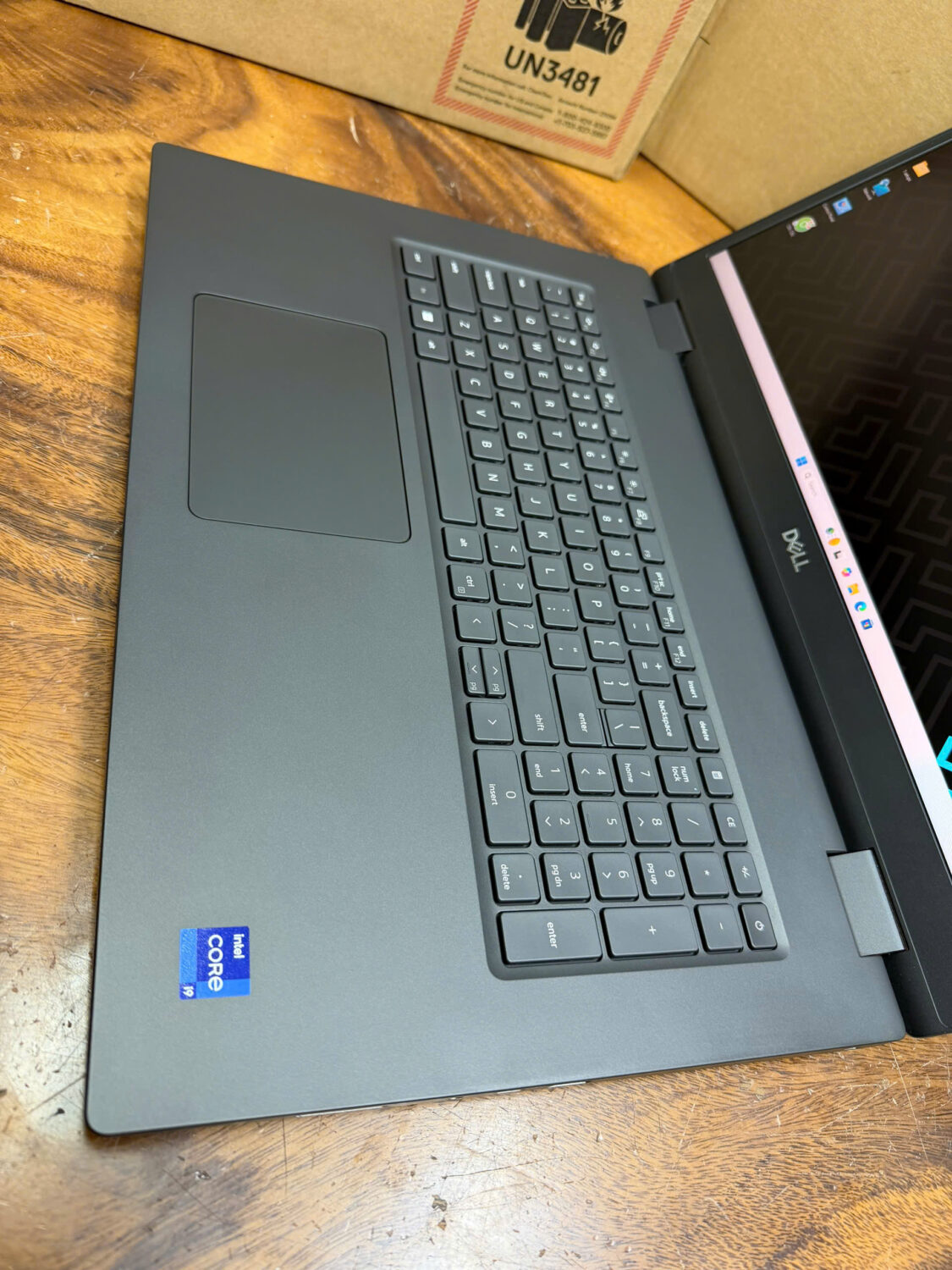 Dell Precision 7770 (7)