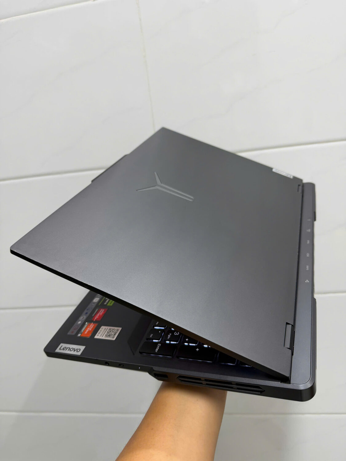 Lenovo Legion 5 Pro 16arx8 (9)