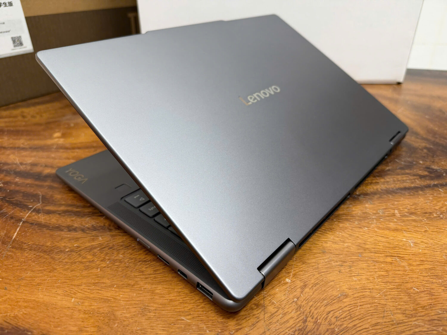 Lenovo Yoga 7i 2 In 1 14ill10 (2)