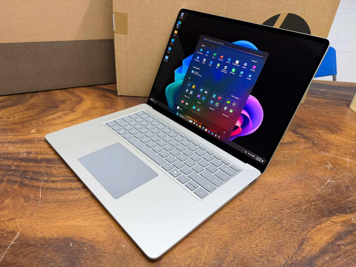 Microsoft Surface Laptop 7 For Business 15in (3)
