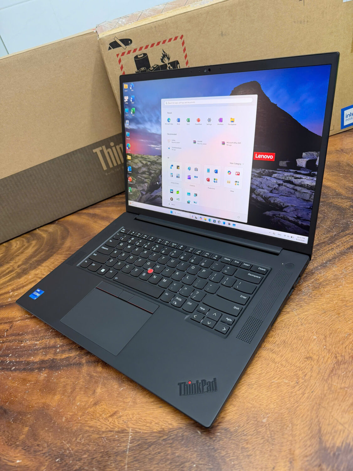 Thinkpad P1 Gen 5 (3)