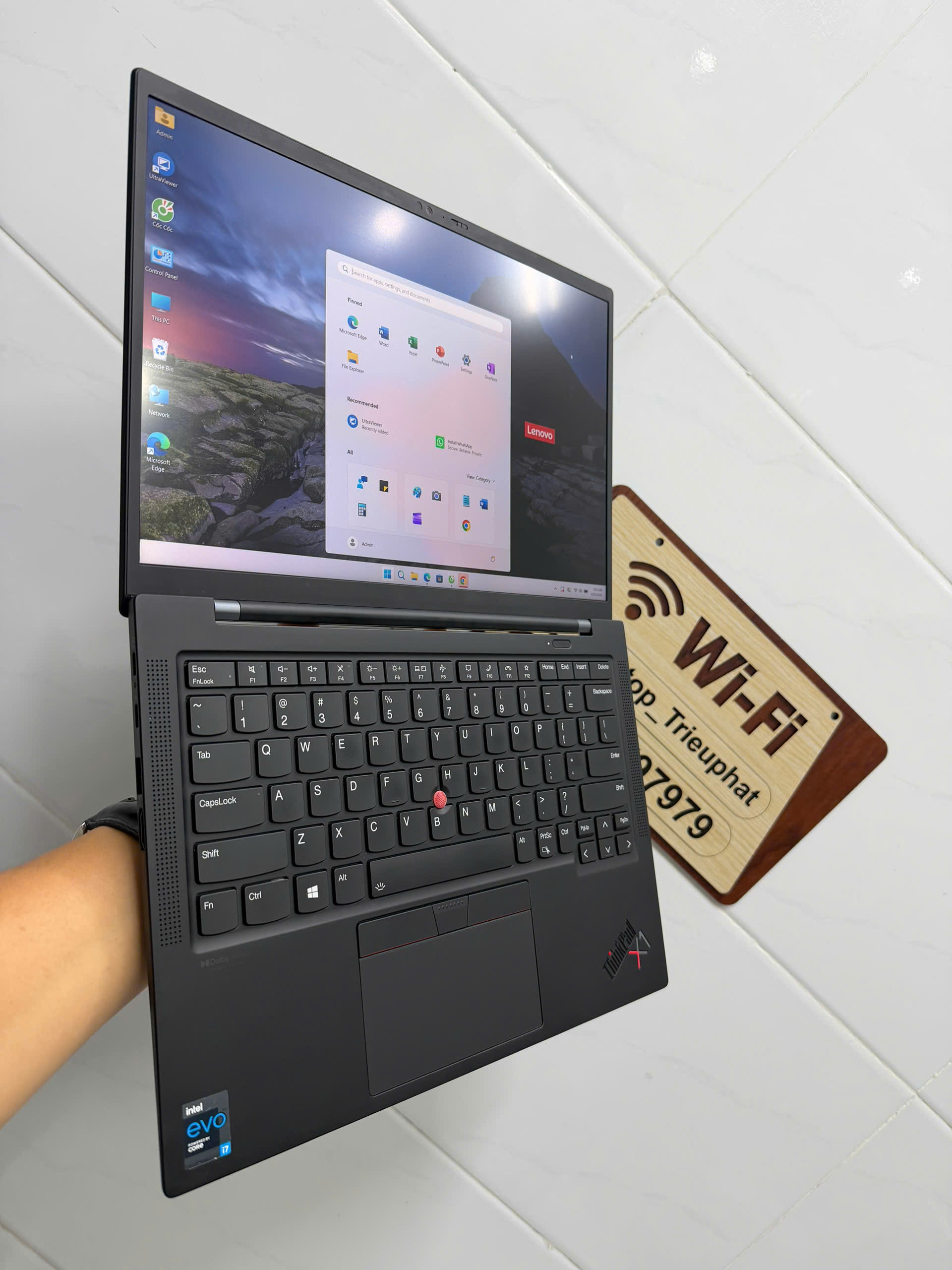 Thinkpad X1 Carbon Gen 9 (6)