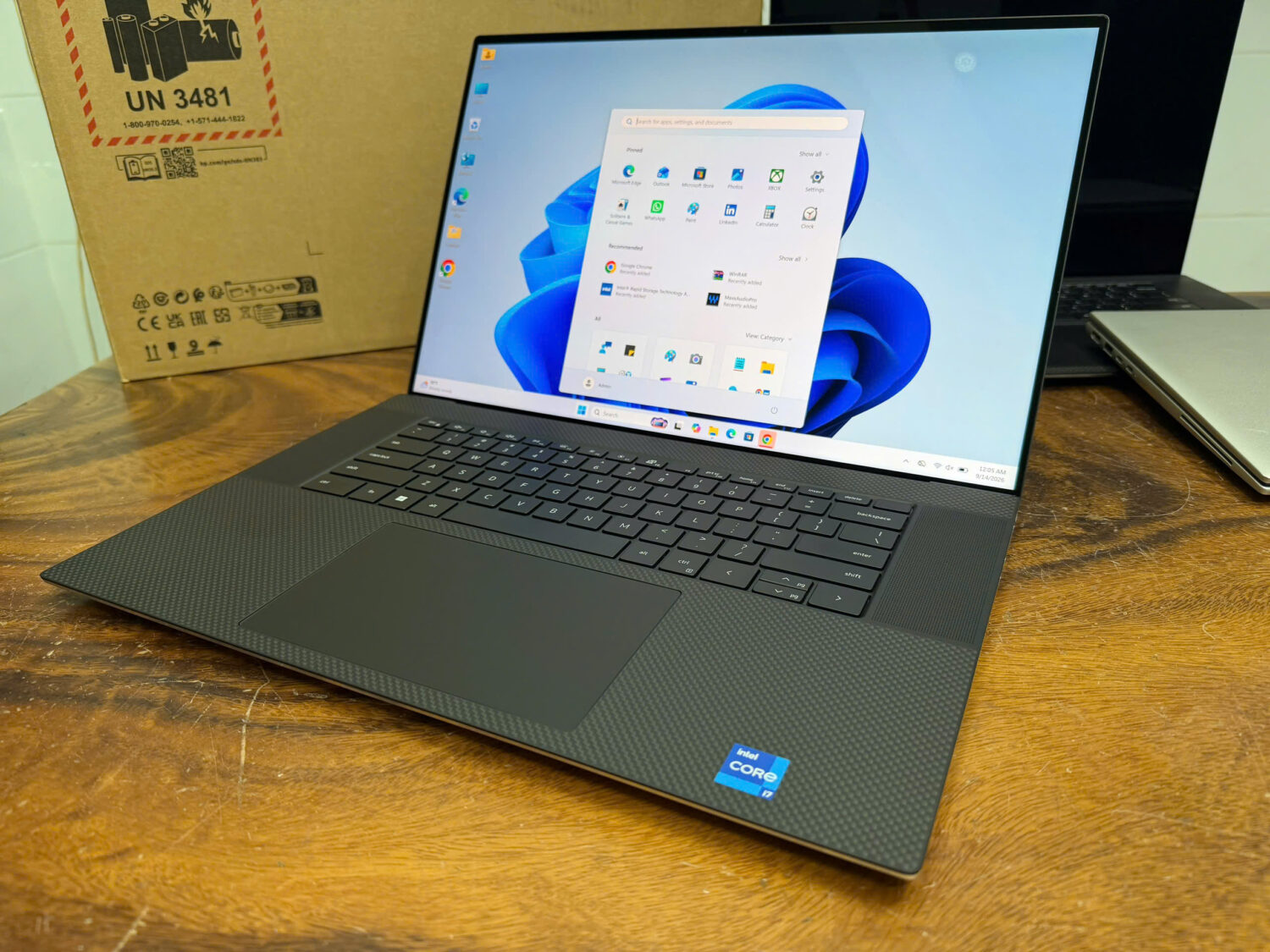 Dell Xps 9720 (5)