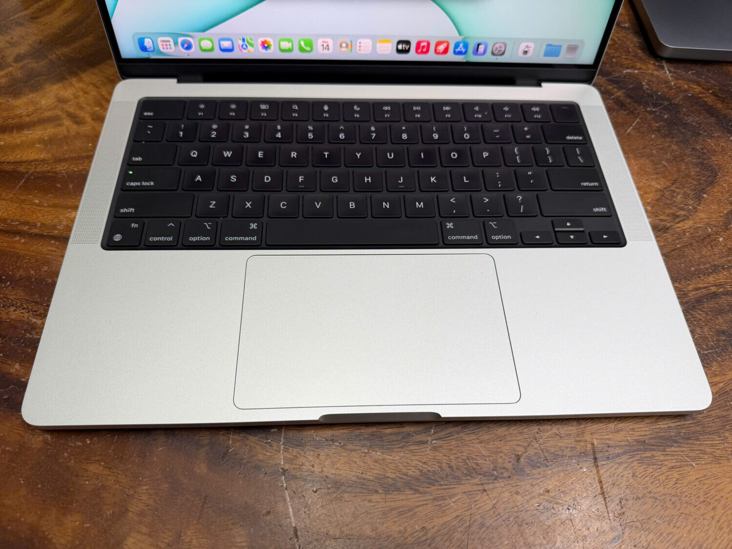 Macbook Pro 14 M3 Pro Silver (4)