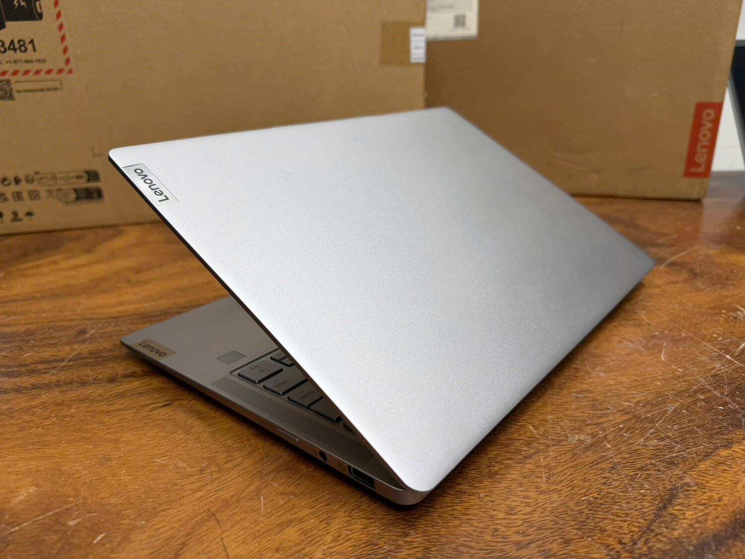 Lenovo Slim 7 14IRP8, core i7 1360P, 16G, 512G, 14in 2.8K 120hz