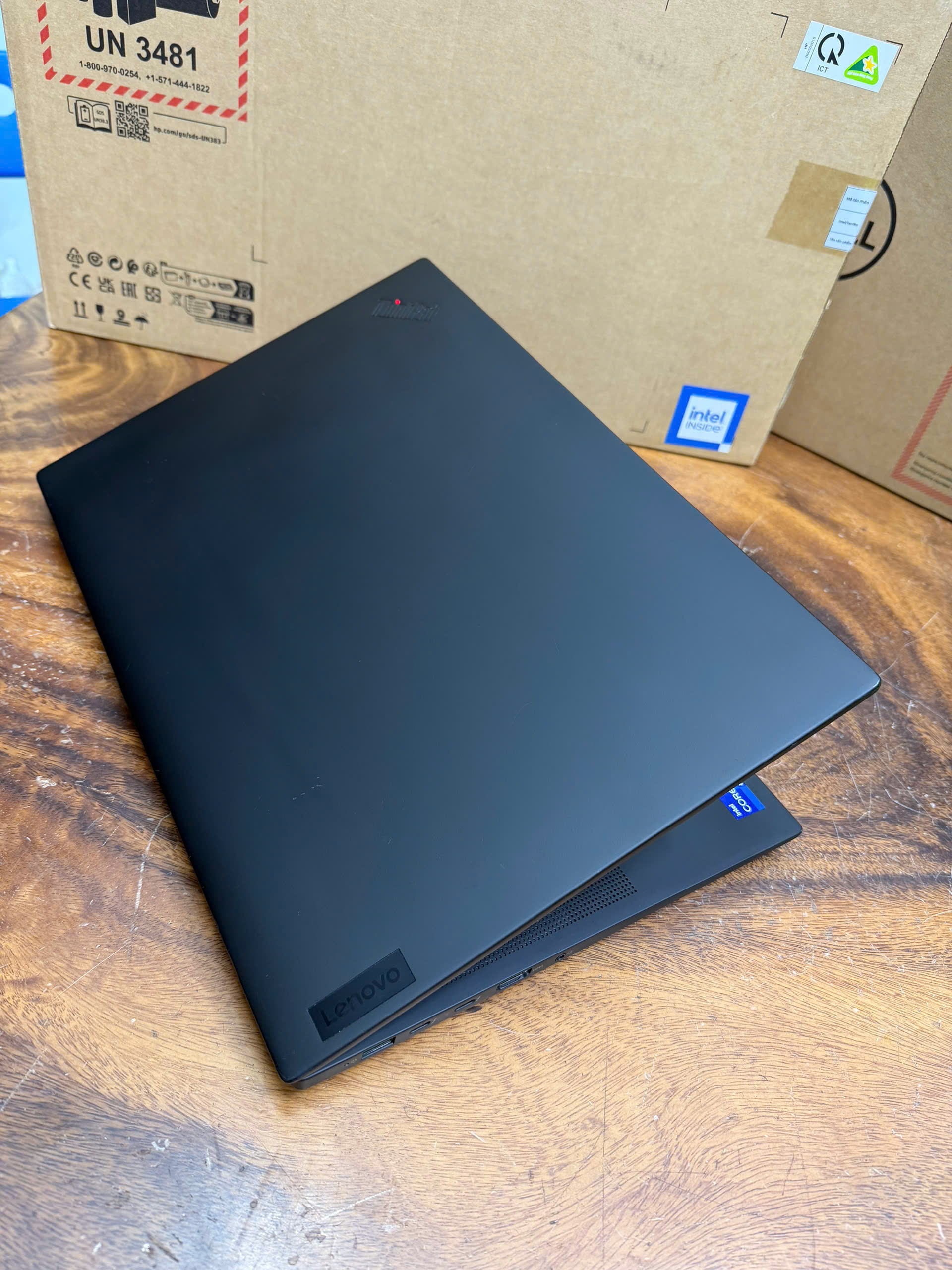 Thinkpad P1 Gen 5 I9 (5)