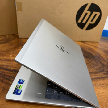HP Elitebook 660 G11, ultra 7 165H, 16G, 512G, RTX 2050, 16in FHD+.